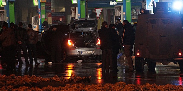 Bomba ykl olduu ihbar edilen otomobil durduruldu