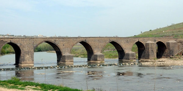 'Dicle Nehri'ndeki 3 HES Projesi iptal edildi