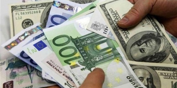 Euro dolar paritesi 12 yln dibinde