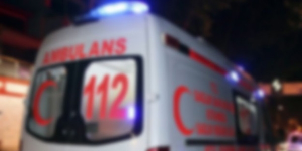 Kocaeli'de ambulans ile otomobil arpt: 3 yaral