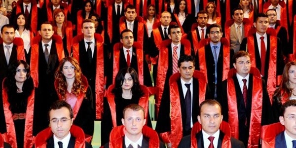 turkiye nin en onemli davalari genc hakimlere emanet memurlar net
