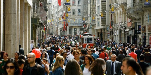 Kadir Has niversitesi'nden d politika anketi