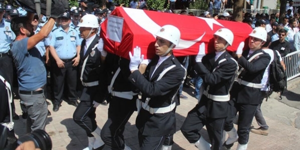 ehit polis Feyyaz Yumuak son yolculuuna uurland