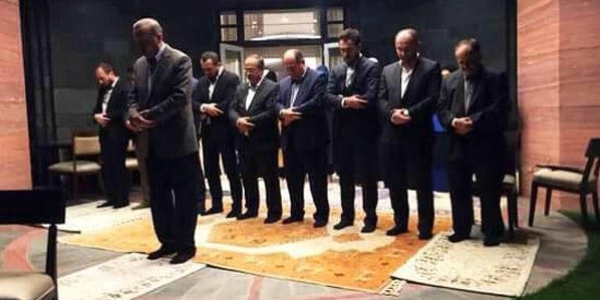 Cumhurbakan Erdoan, Klliye'de namaz kldrd