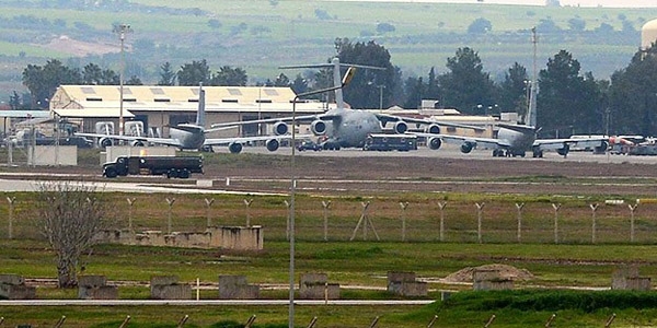 ABD'ye ait 8 askeri uak ncirlik'te