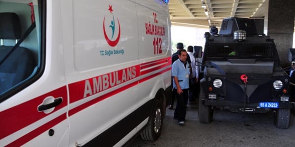 Van'da polise bombal saldr