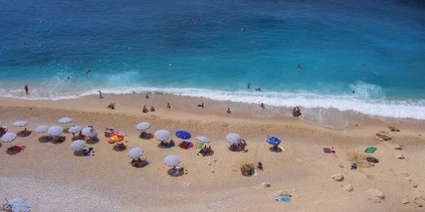 Antalya'da yln ilk 8 aynda gelen turist says dt