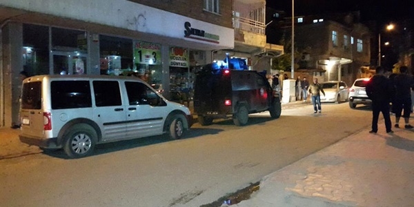 Silvan'da polise silahl saldr: 1 yaral