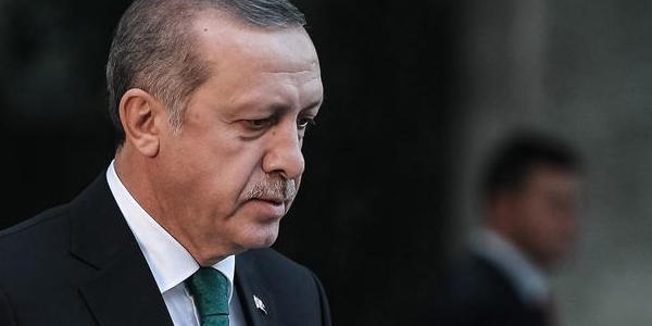 Erdoan, stanbul'daki programlarn iptal etti