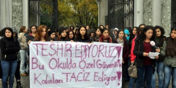 stanbul niversitesi'nde taciz protestosu