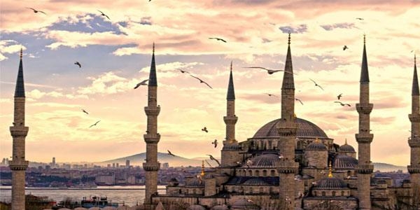 stanbul'da Cuma Namaz'na memur ayar