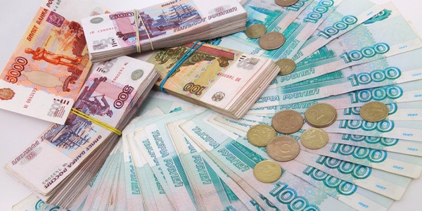 Ruble, dolar karsnda yzde 3 deer kaybetti