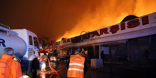 Ankara'da iyeri yanan hak sahiplerine deme