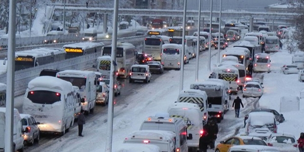 Kar ya trafii durma noktasna getirdi