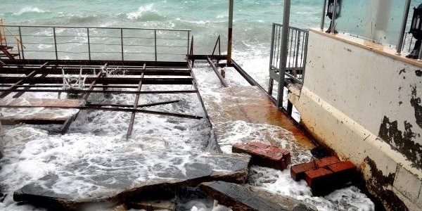 Bodrum'da kuvvetli frtna ve saanak yaam olumsuz etkiliyor