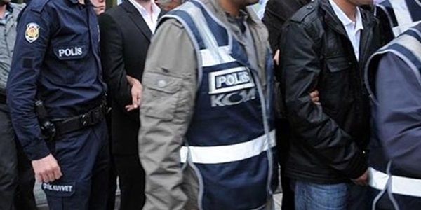 Bitlis'te terr operasyonunda 12 kii tutukland