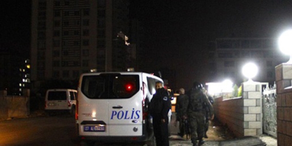 Gaziantep'te zel bir hastanede polis arama yapt