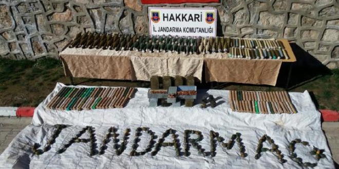 Hakkari'de PKK cephanelii ele geti