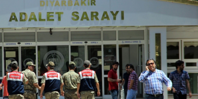 Diyarbakr'daki terr saldrsyla ilgili 2 kii daha tutukland