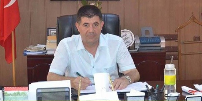 emigezek Belediye Bakan partisi'nden istifa etti
