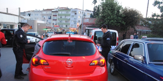 stanbul'da 5 bin polisin katlmyla denetimler yapld