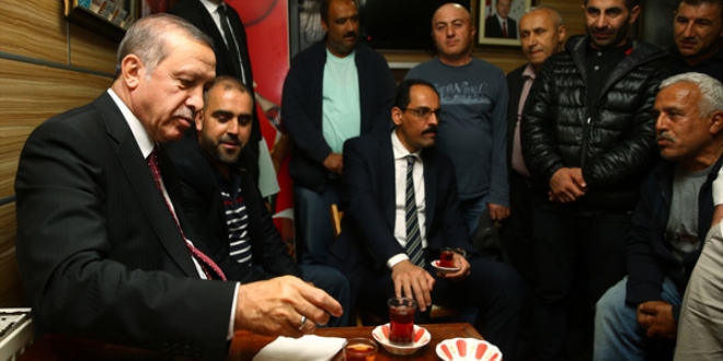 Cumhurbakan Erdoan, minibs duran ziyaret etti