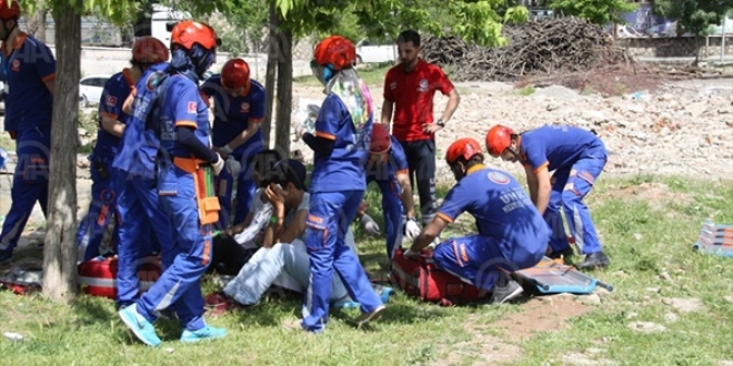 Siirt'te canl bomba saldrs tatbikat