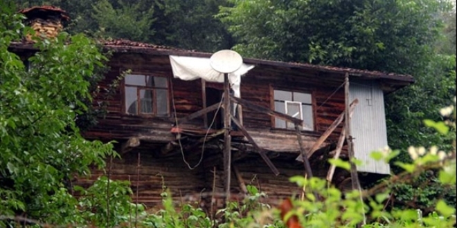 Kastamonu'da balkon kt: 1 l, 6 yaral