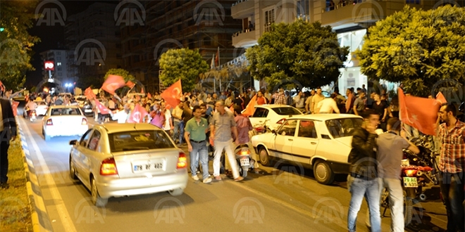 Halk, Ankara Ak Parti binasn kuatt