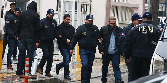 Kahramanmara'ta mahkemeye karlan 25 polisten 12'si tutukland