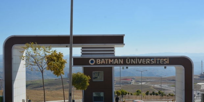 Batman niversitesi'nde 4 retim eleman grevden uzaklatrld