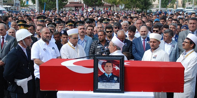 ehit polis memuru Tekin, Nide'de topraa verildi