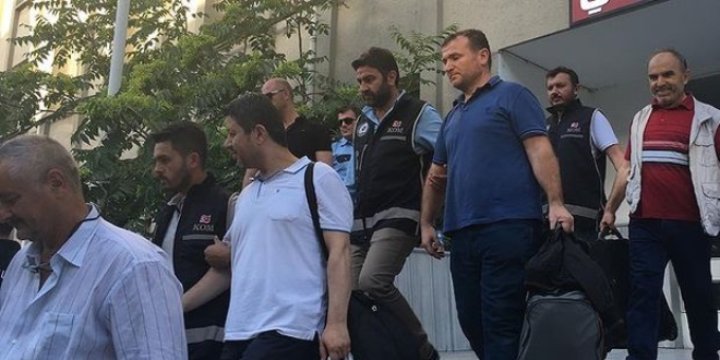 Erzurum'da 9 infaz koruma memuru tutukland