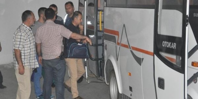 Pamukkale niversitesi'nde 7 personel tutukland