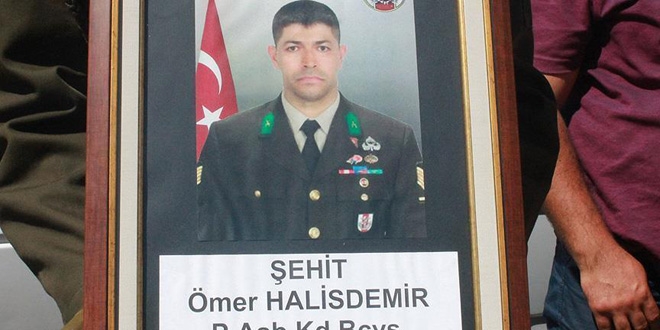 'ehit Halisdemir'e refleks gerei ate etmi'