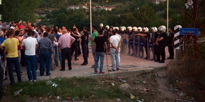 Sinop'taki gerginlikte yaralanan bir kii hayatn kaybetti