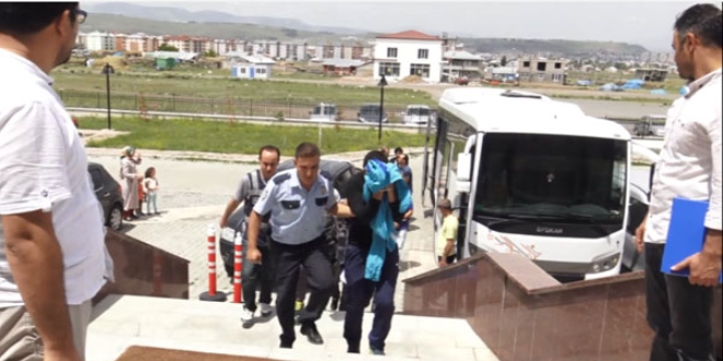 Antalya'da ID ve PKK operasyonu: 12 gzalt