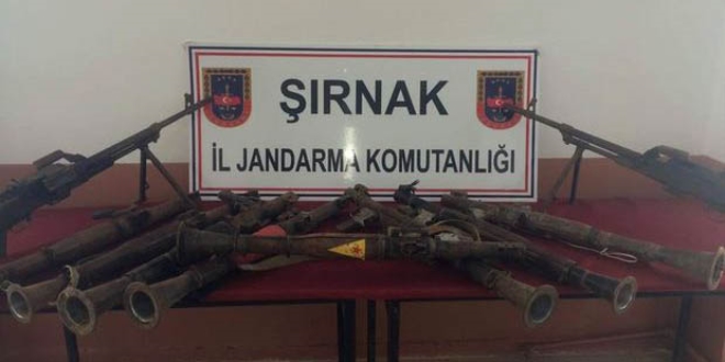 rnak'ta 8 RPG-7 roketatar ve 2 biksi ele geirildi