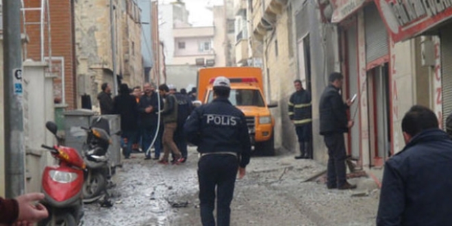 Kilis'e lkokulu yaknlarna roket mermisi atld: 2 yaral