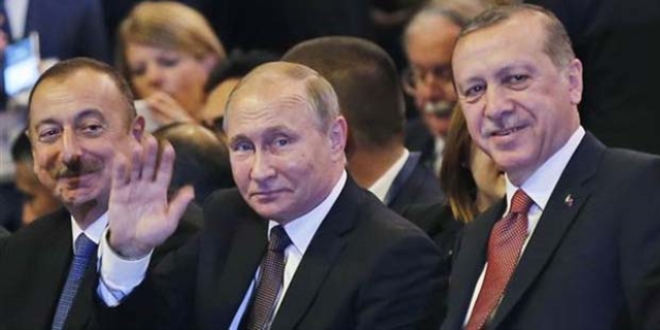 Erdoan ve Putin salona birlikte geldiler