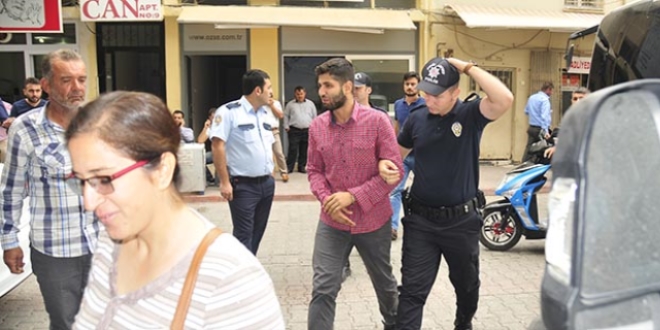 Adana'da polise saldran 5 renci tutukland
