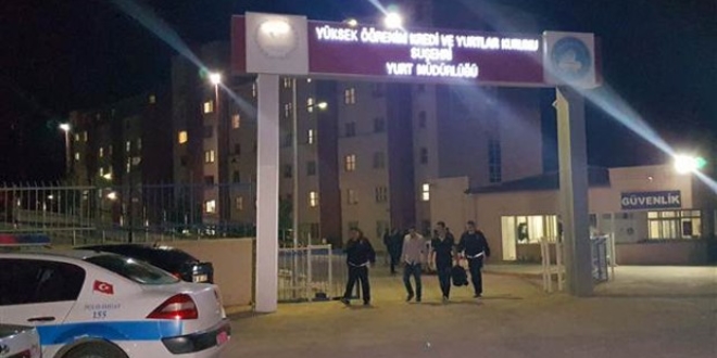 Sivas KYK yurdunda renci kavgas: 14 gzalt