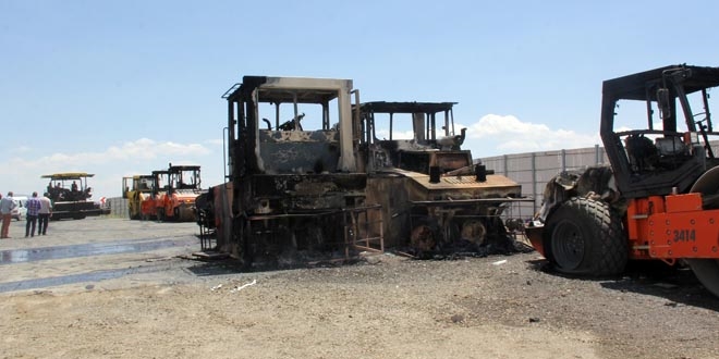 Hatay'da PKK'l terristler ta ocana saldrd: atma devam ediyor