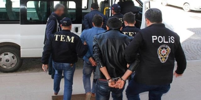 Sivas'ta FET operasyonu: 7 i adam daha tutukland