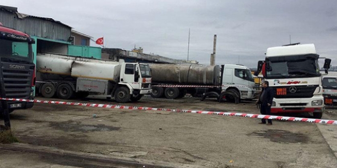 stanbul'da akaryakt tankerinde patlama: 1 l, 2 yaral