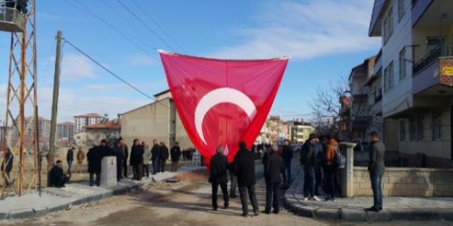 ehit olan polis memurunun babaevine ac haber verildi