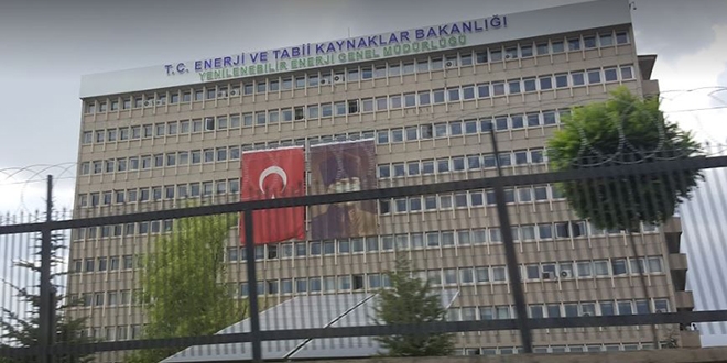 Bakan Albayrak'tan 'elektrik kesintisi' aklamas