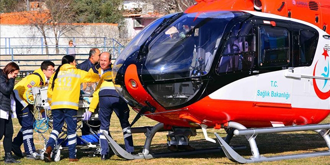 Ambulans helikopter prematre bebek iin havaland