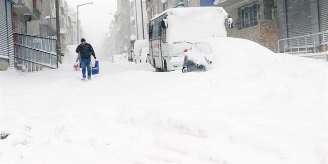 stanbul'da kar kalnl 120 santime ulat