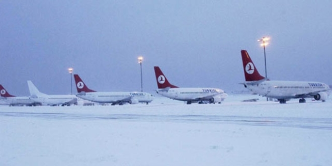 stanbul'da hava ulamna kar engeli